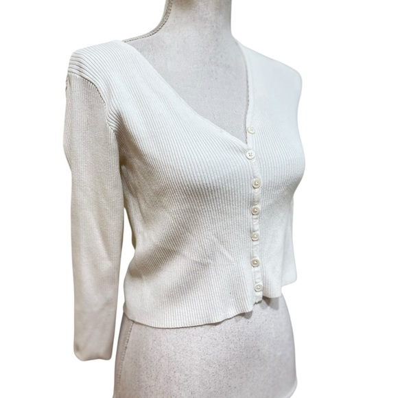 Brandy Melville off white Ribbed v neck button down cropped Cardigan size small - Picture 3 of 8